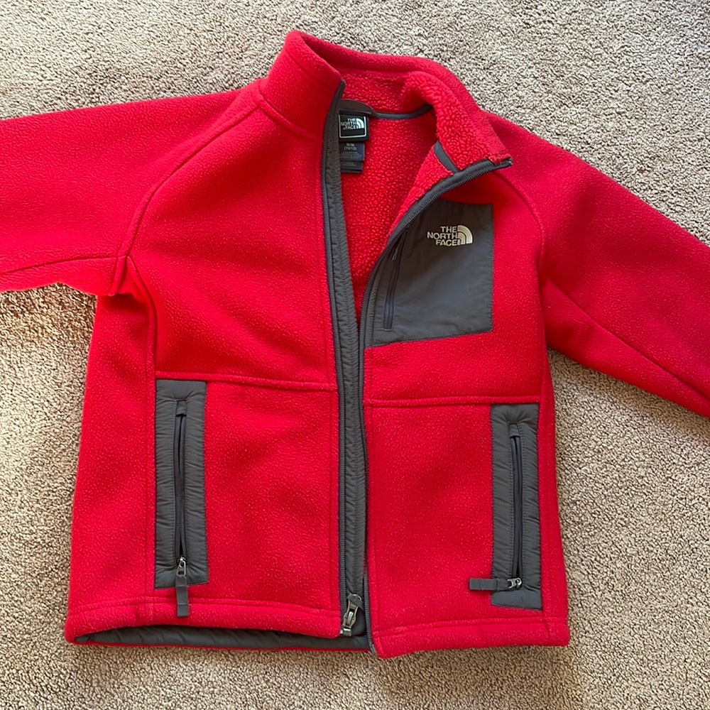 Red North Face jacket in amazing condition! Size: Kids (M)